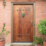 Выбираем входные двери