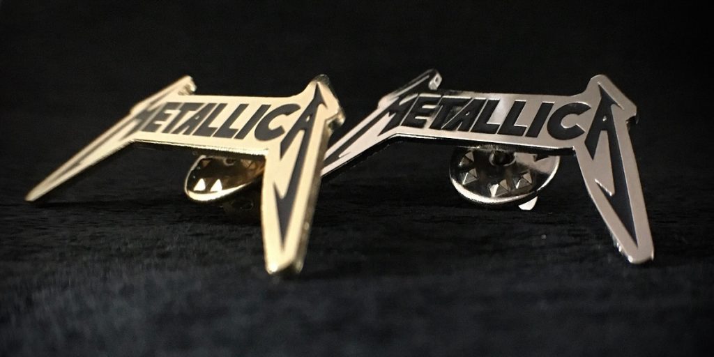 Важны ли брендированные значки для бизнеса?