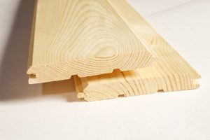 Блок-хаус из сосны: преимущества, особенности и области применения